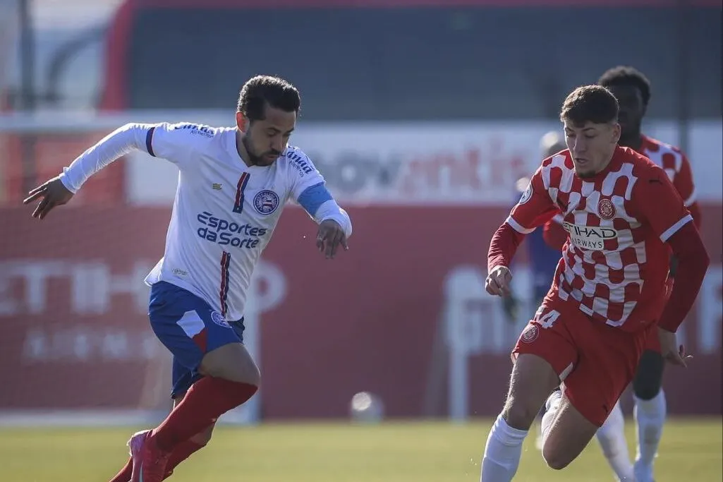 Everton Ribeiro durante jogo-treino do Bahia contra o Girona B