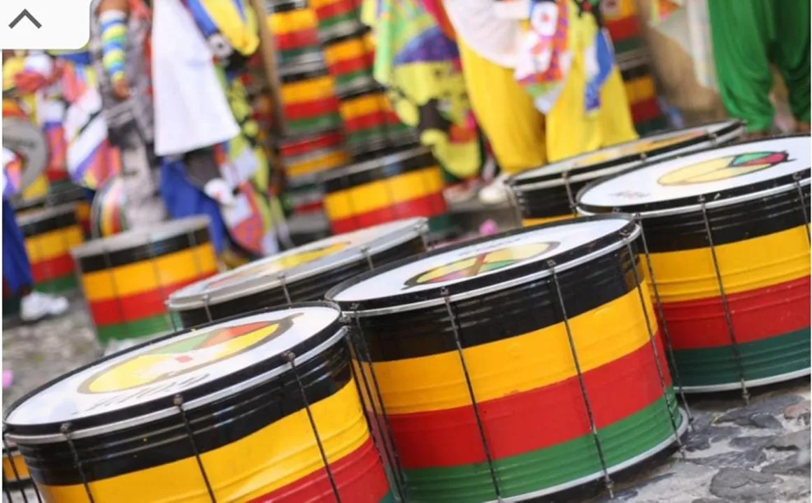 Forródum une São João e cultura afro-baiana no Pelourinho