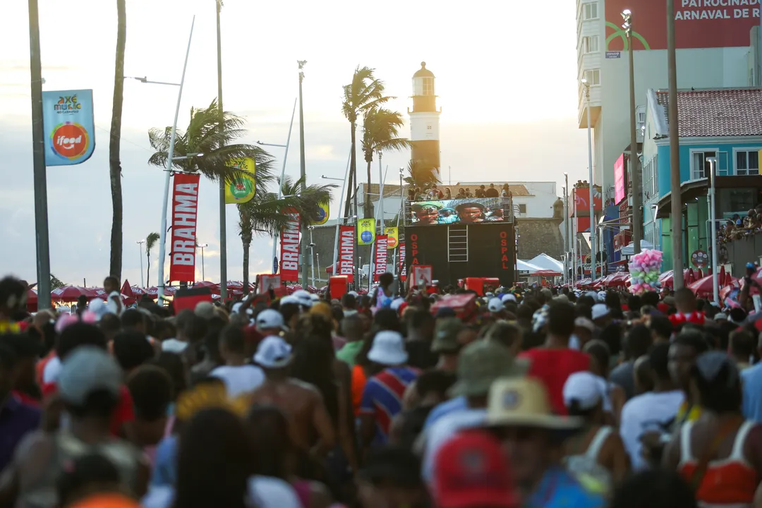 Na Barra, no circuito Dodô, o movimento nesta abertura do Carnaval também promete ser intenso