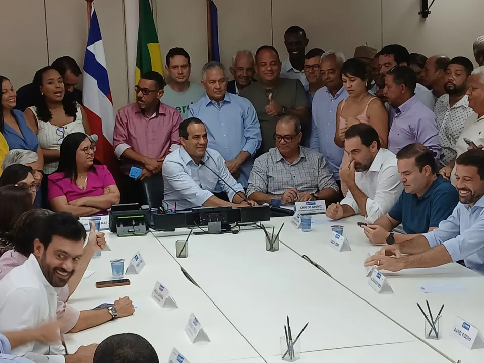 Prefeito convocou coletiva de imprensa para anunciar mudanças no secretariado