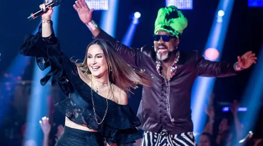 Imagem ilustrativa da imagem Carlinhos Brown defende Claudia Leitte após polêmica com música