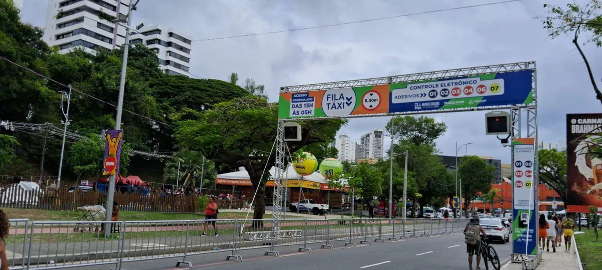 Transalvador registrou nove acidentes e mais de 350 abordagens de condutores