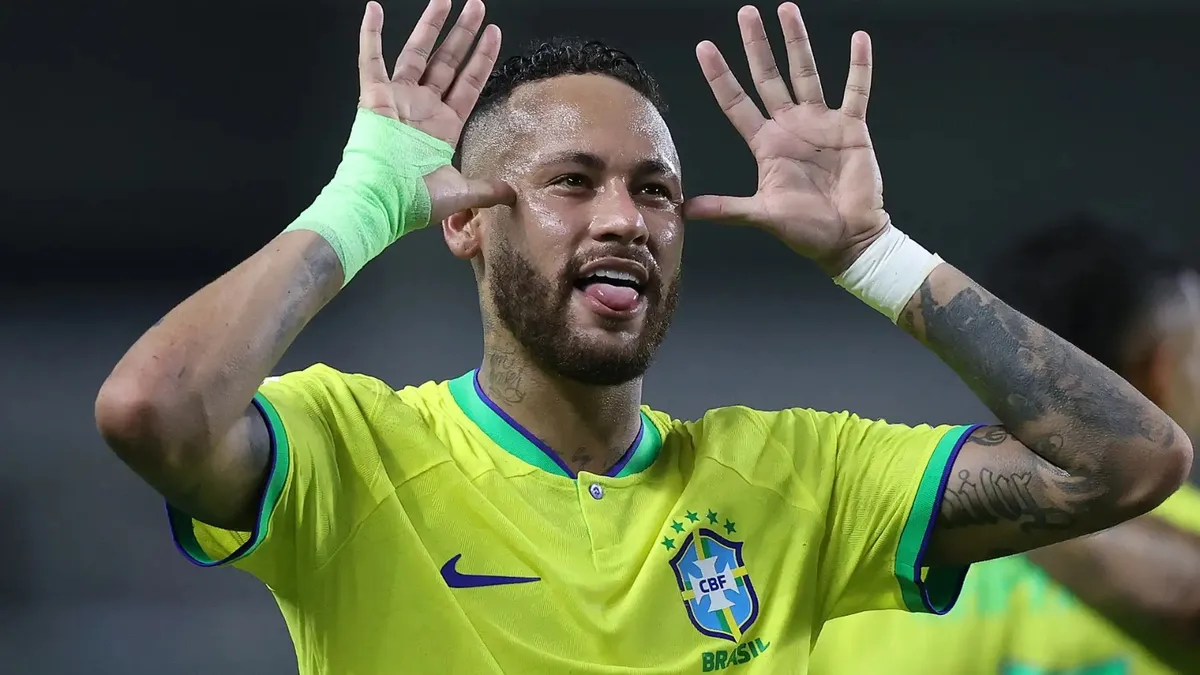 Neymar é a novidade na lista de convocados par os jogos das Eliminatórias contra a Colômbia e Argentina