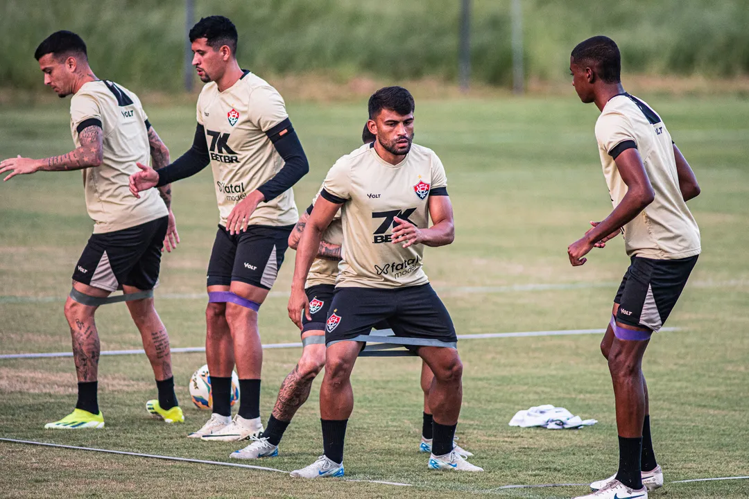 Foram 23 jogadores convocados para o jogo contra o Colo-Colo