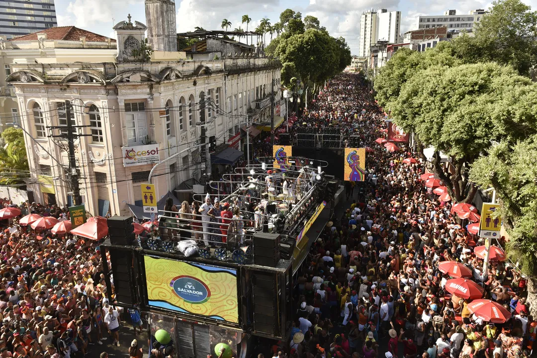 Carnaval de Salvador registra aumento de 4,3% no número de foliões em comparação com 2024