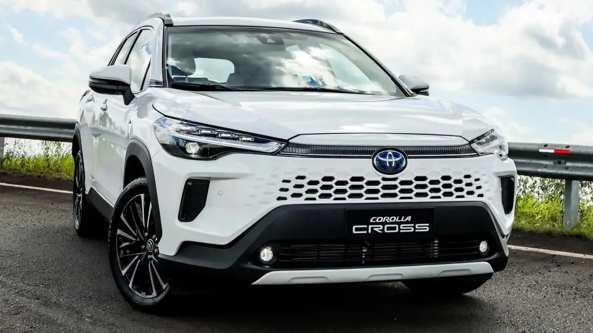 Toyota Corolla Cross 2026 está disponível na rede concessionária de todo o Brasil