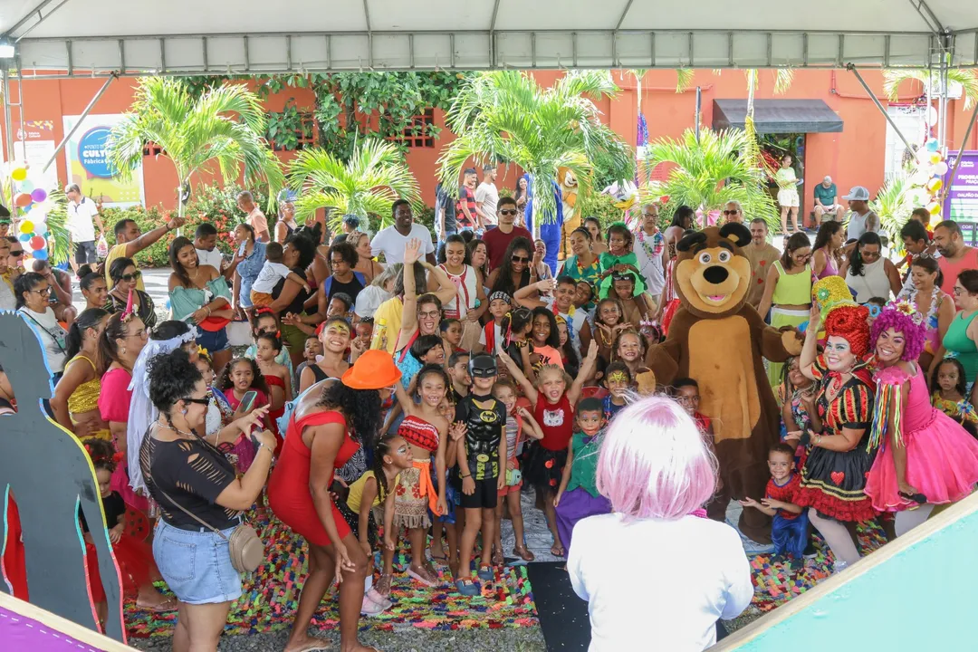 Baile infantil acontece na Península Itapagipana