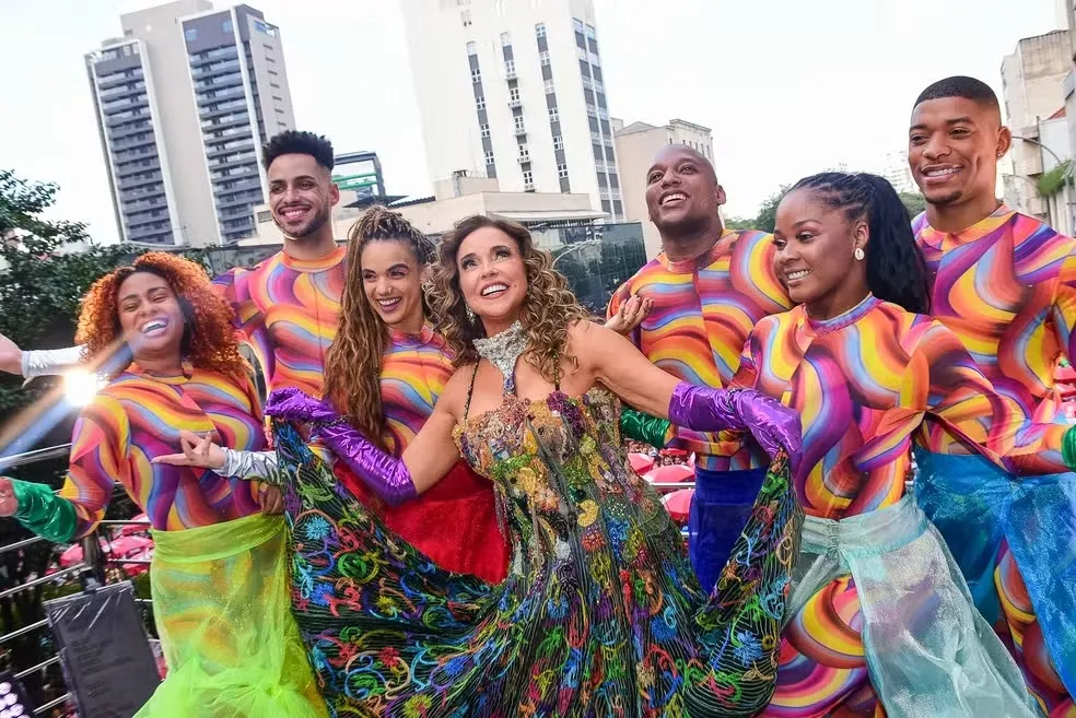 Daniela e seus bailarinos homenagearam a natureza no encerramento do carnaval de São Paulo