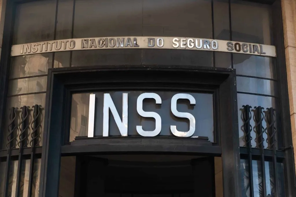 INSS tem parceria que pode facilitar a caminhada do beneficiário