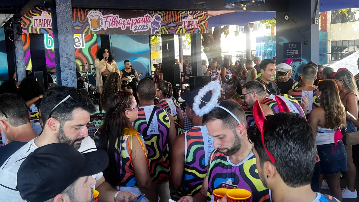 Festa de pré-carnaval reunou jornalistas em camarote na Barra