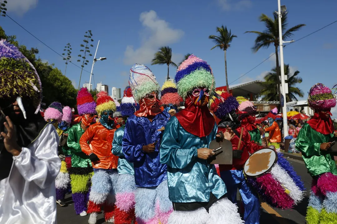 Imagem ilustrativa da imagem Fuzuê reúne amantes dos antigos carnavais; veja fotos