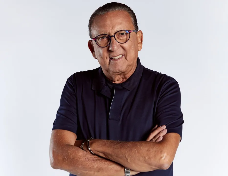 Galvão Bueno critica possível mudança na camisa da Seleção Brasileira