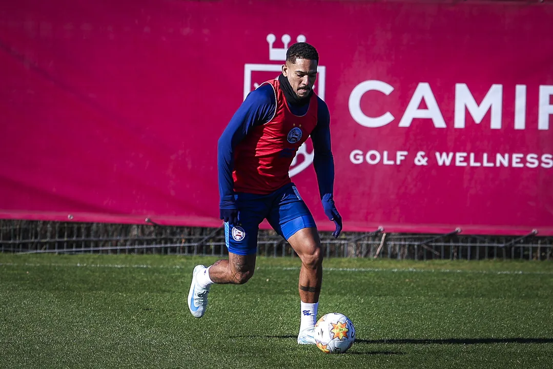 Gilberto durante treino em Girona