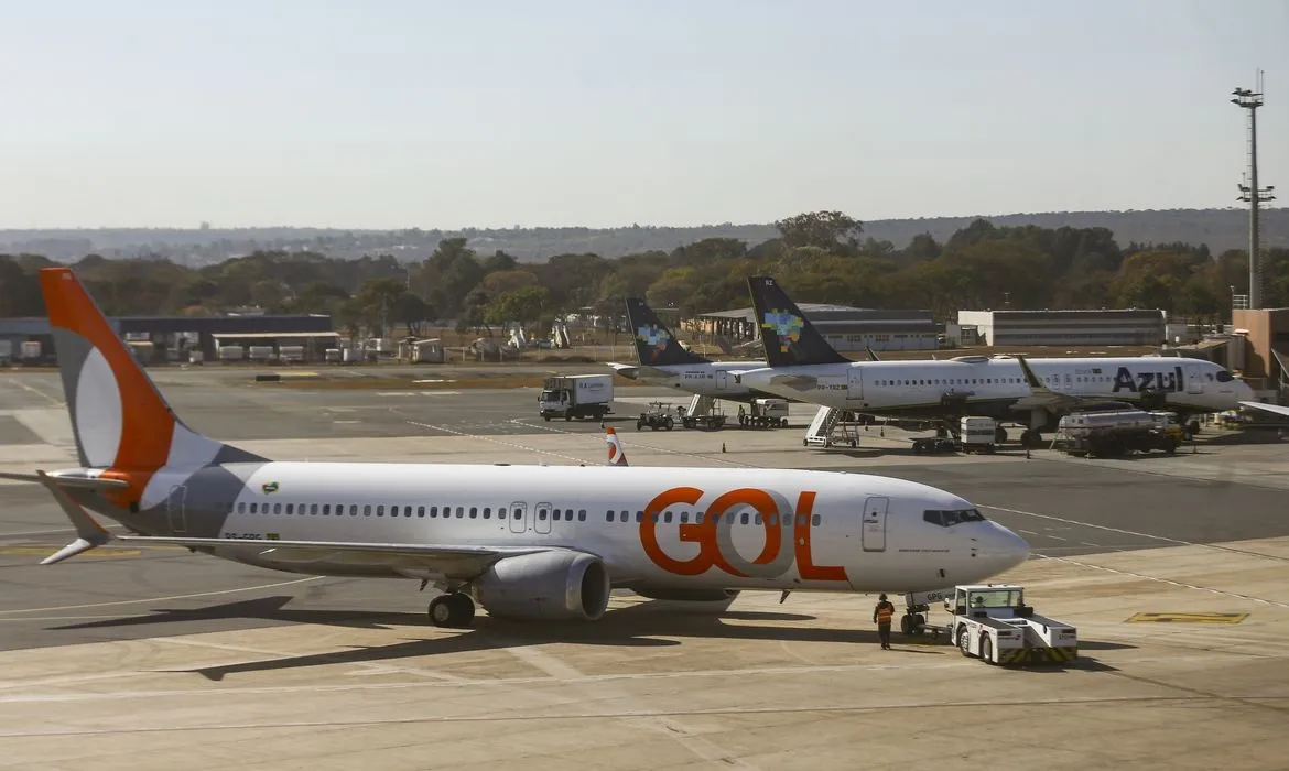 Aeroporto continua operando normalmente para pousos e decolagens