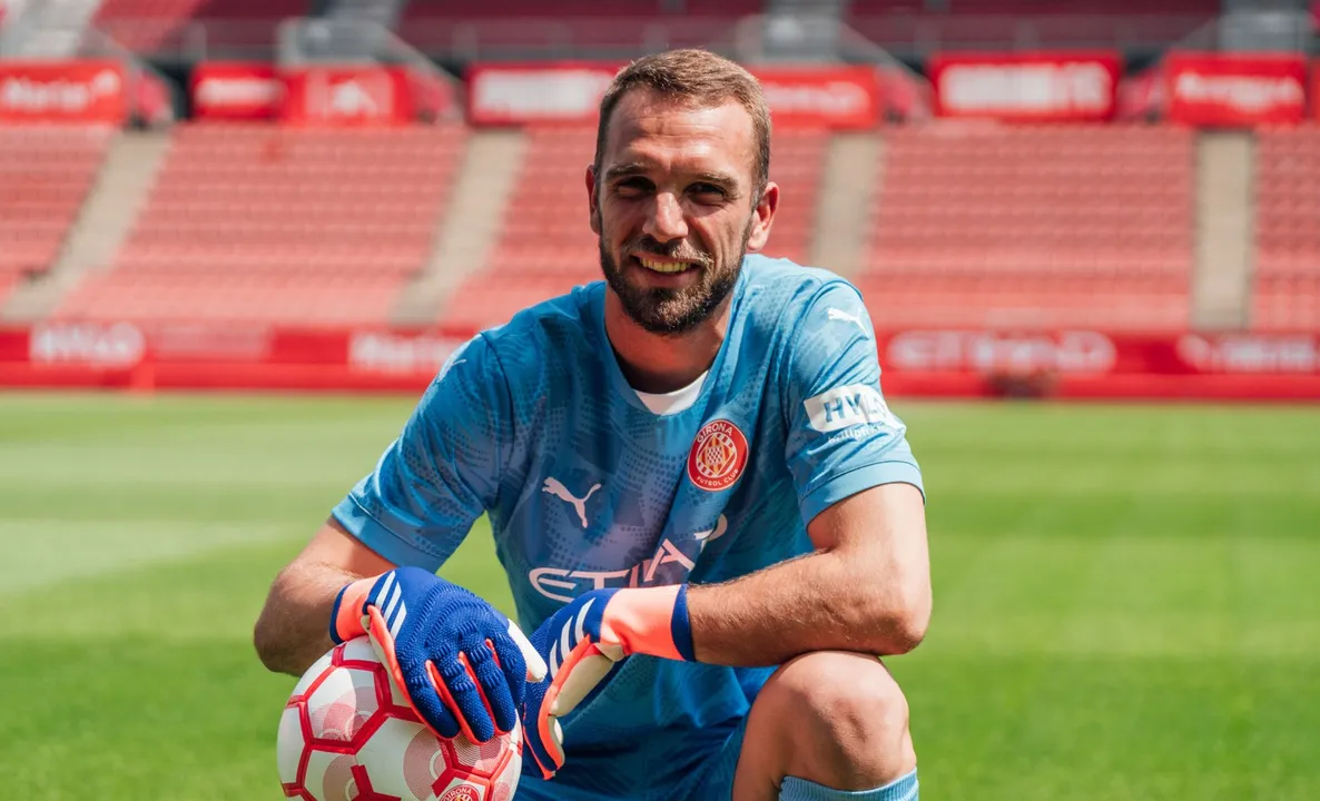 Pau López, goleiro do Girona