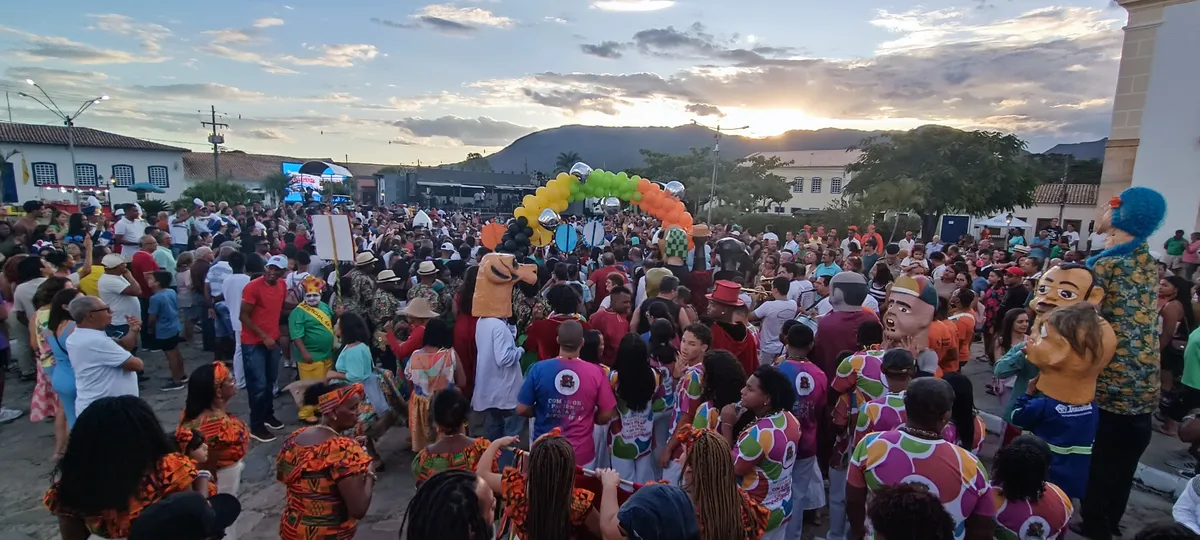 Governador esteve em Rio de Contas neste sábado, 15, onde apresentou a novidades do Carnaval do interior