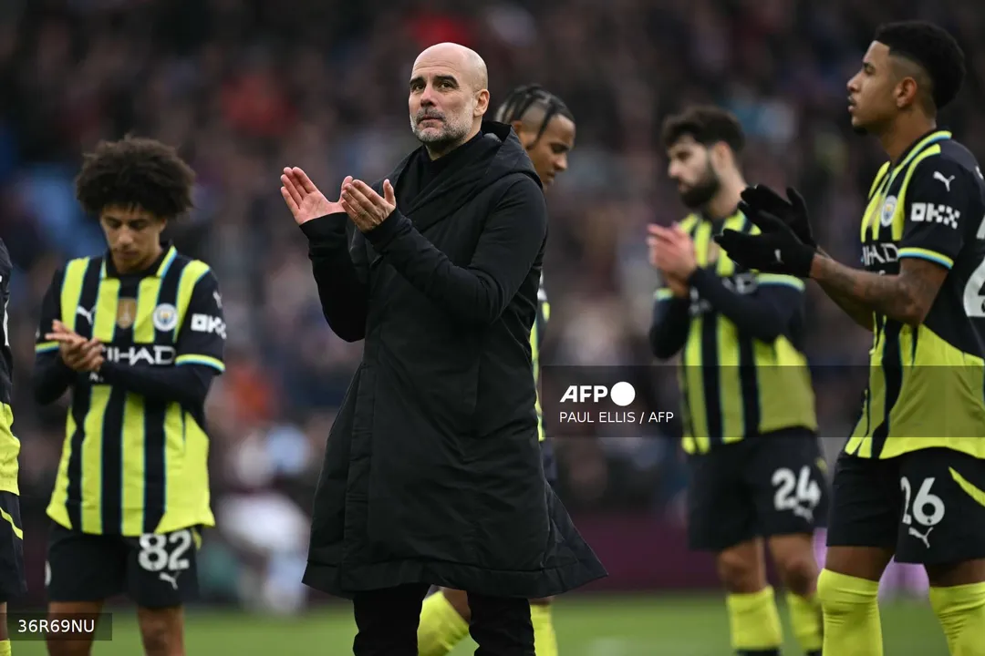 Guardiona durante partida ao comando do Manchester City