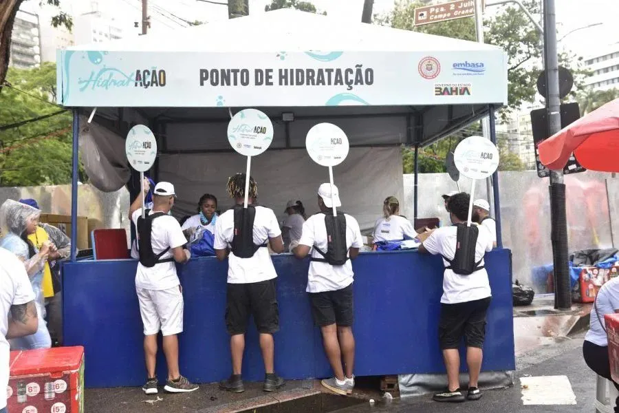 Pontos de hidratação da Embasa nos circuitos do Carnaval de Salvador