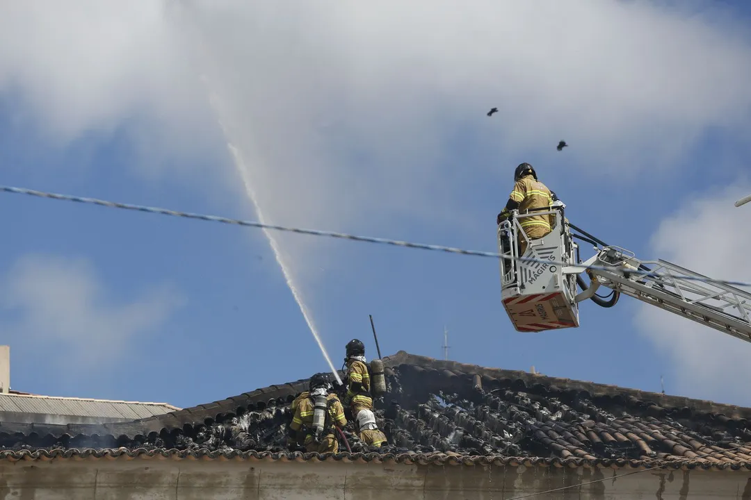 Incêndio atingiu parte do Salão Nobre