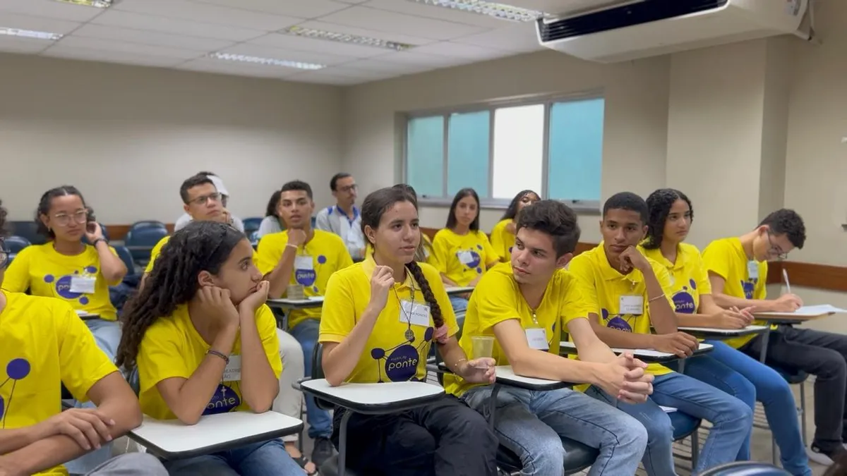 Atualmente, projeto contempla 7 estudantes baianos