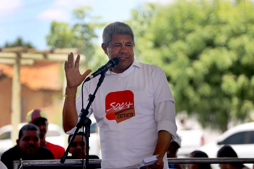 Governador esteve na cidade neste domingo, 22