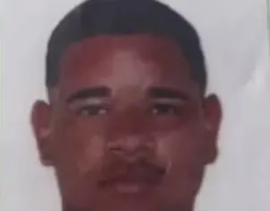 Imagem ilustrativa da imagem Jovem é morto a tiros após tirar foto com gesto de facção na Bahia