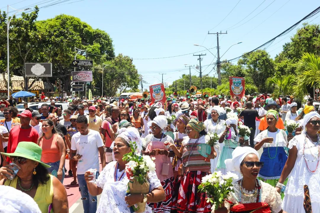 Multidão participou do cortejo em homenagem a São Francisco de Assis em Monte Gordo