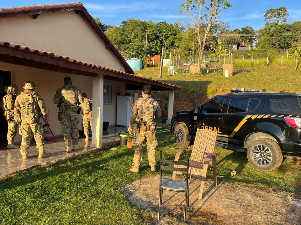 O suspeito foi encontrado na na zona rural do município de Minas Gerais