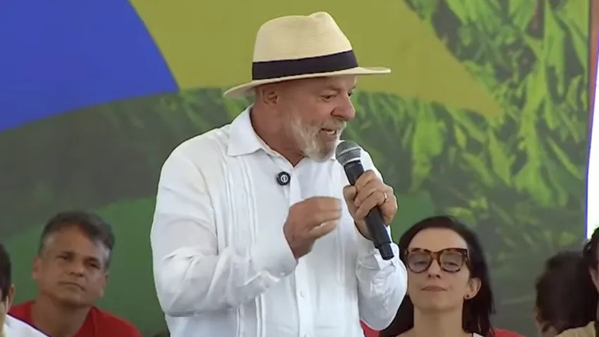 Lula endurece tom contra Bolsonaro