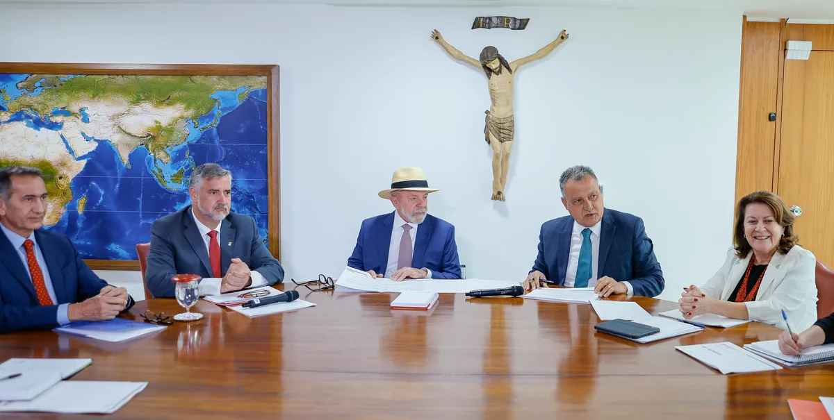 Reunião com presidente Lula (PT) e ministros