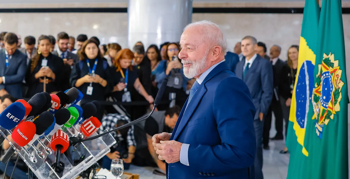 Lula durante coletiva à imprensa, no Palácio do Planalto