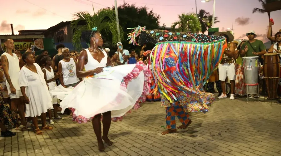 Grupos fazem a festa na Lavagem de Itapuã 2025