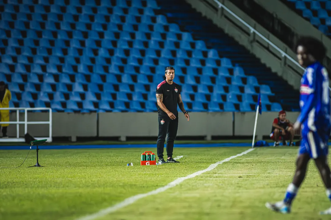 Carpini durante partida da Copa do Brasil