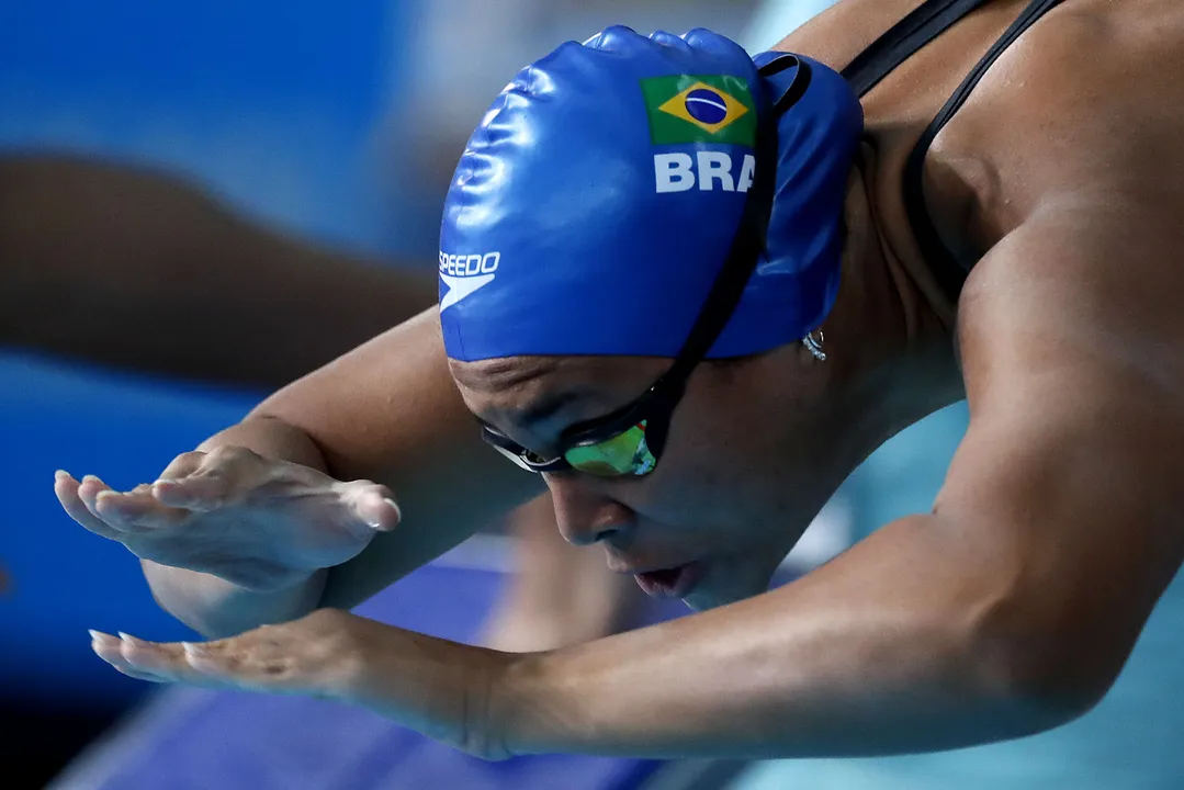 Celine Bispo, durante os Jogos Pan-americanos de Santiago 2023, no Centro Aquático Pan-americano