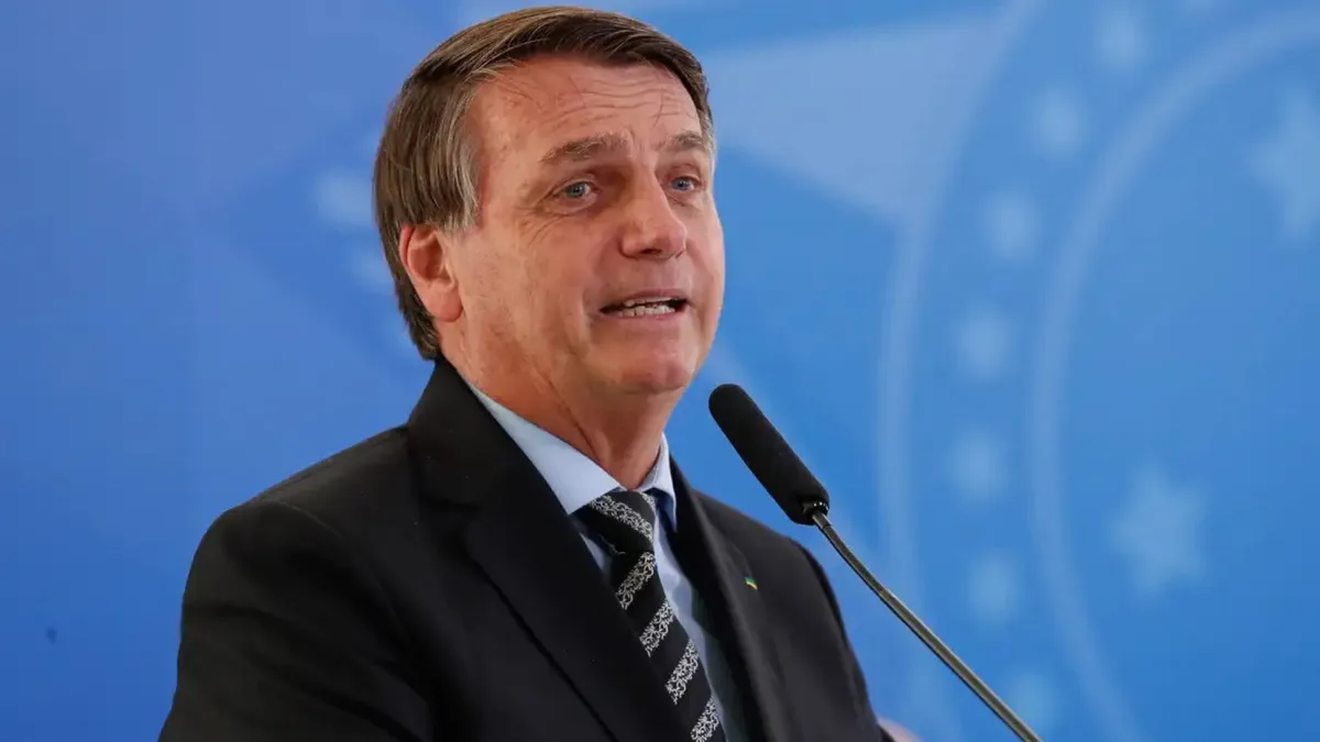 Bolsonaro foi colega de Múcio nos tempos de deputado