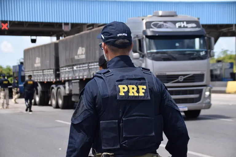 Equipamentos para medir velocidade e radares móveis foram essenciais no combate ao excesso de velocidade