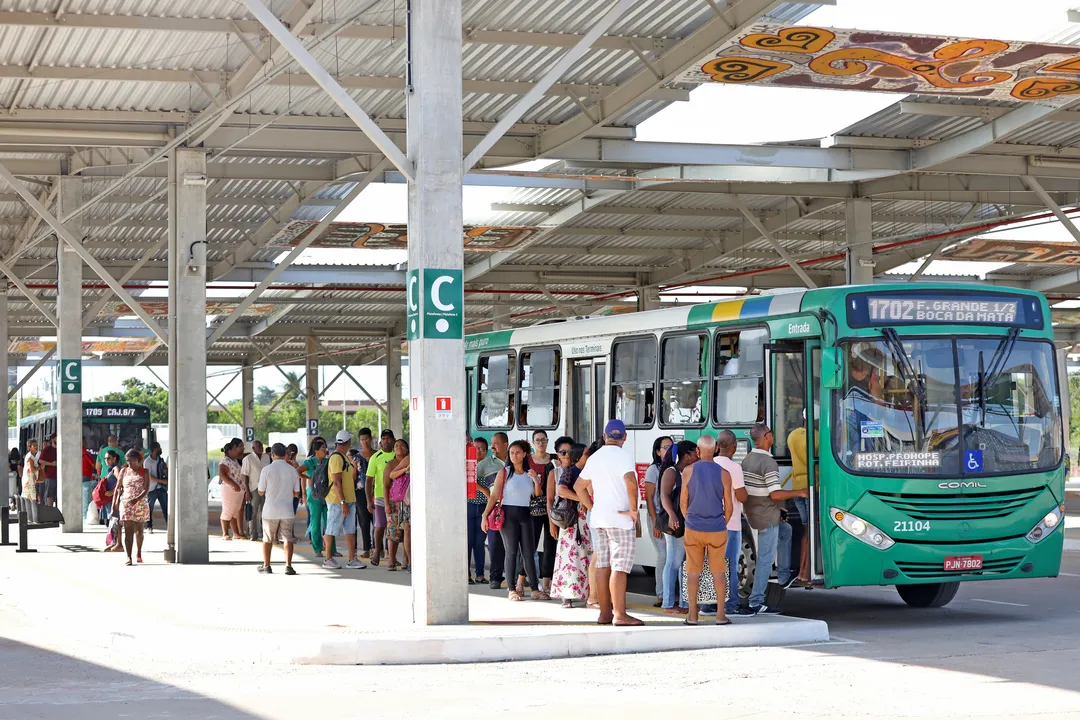 Transporte ajudou a puxar o índice para cima