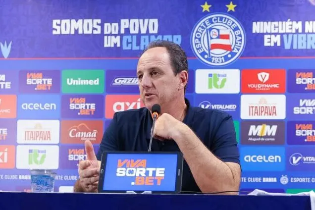 Rogério Ceni durante entrevista coletiva