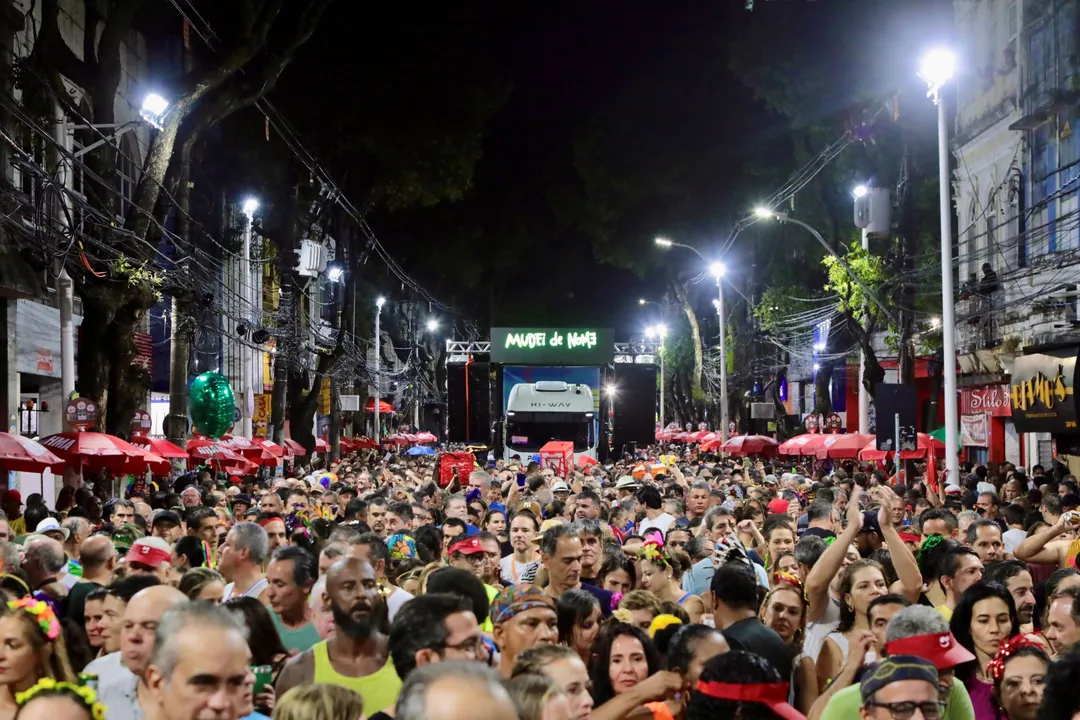 Pipoca do Mudei arrastou os foliões pelo circuito Osmar