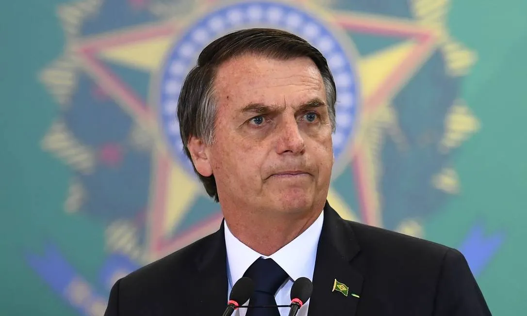 Bolsonaro tem nome aprovado em concurso