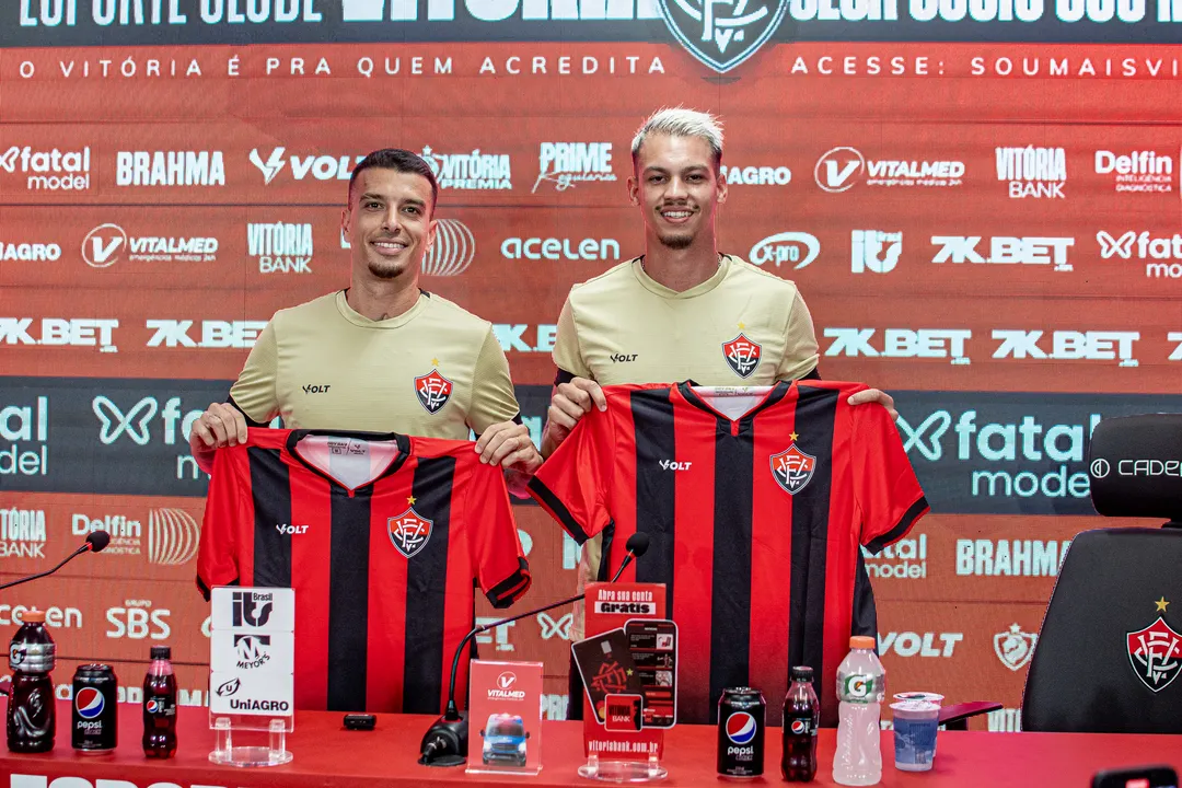 Bruno Xavier e Zé Marcos foram apresentados pelo Vitória nesta terça