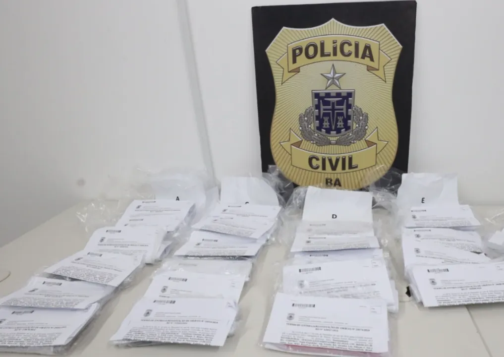 Vinte e cinco equipes policiais estão mobilizadas para cumprir 350 mandados de intimações de pessoas em diversos bairros de Salvador e da Região Metropolitana