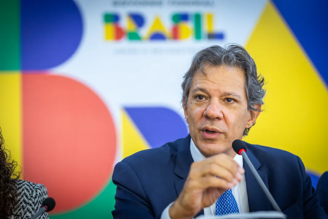 Haddad vira alvo da oposição para 2025