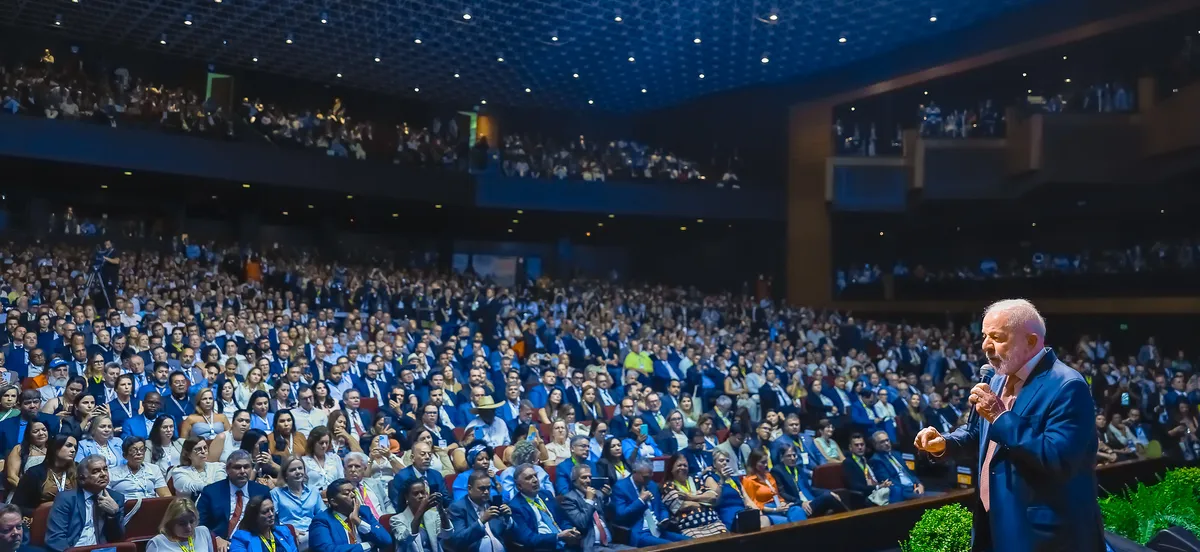 Lula discursou para novos prefeitos e prefeitas do Brasil em evento em Brasília