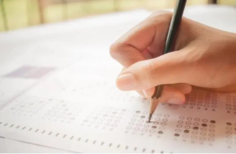 Concurso tem vagas com salários de até R$ 3.541,90