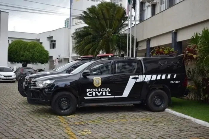 Segundo a polícia, o suspeito usava a reputação de pastor para ganhar confiança