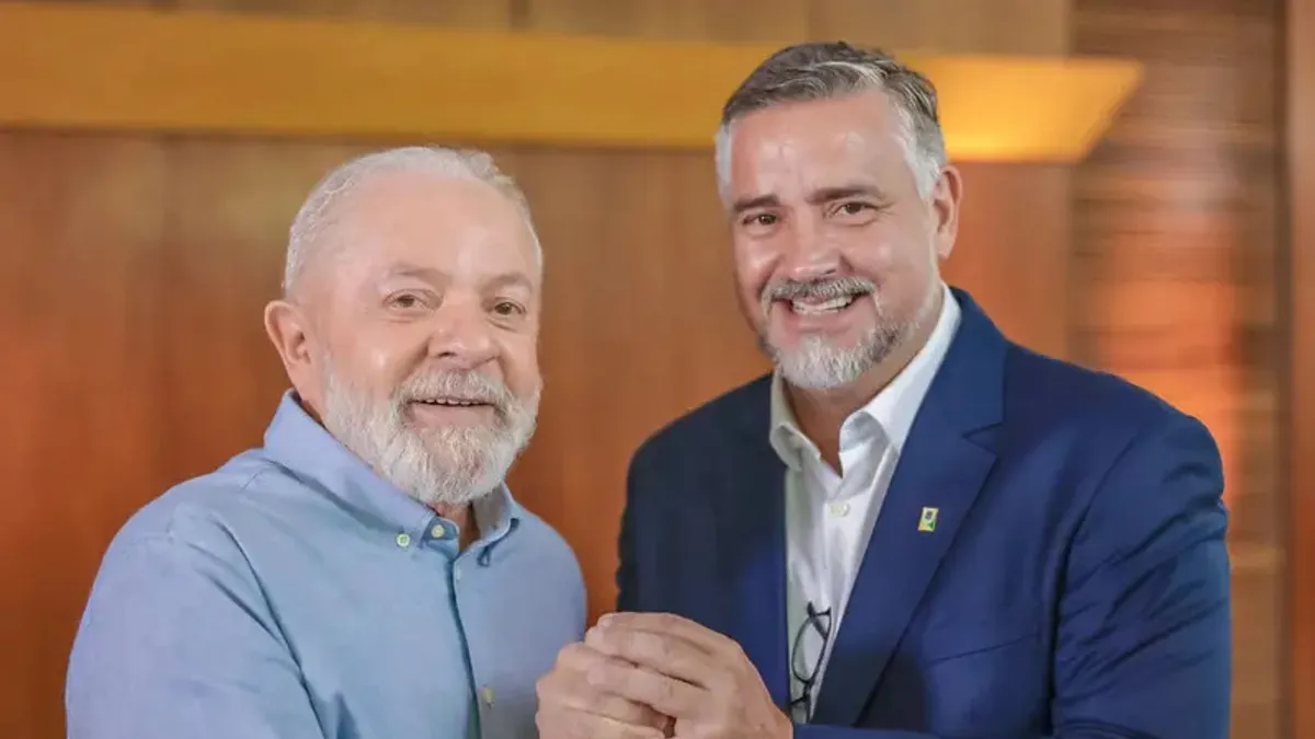 Paulo Pimenta aguarda decisão do presidente Lula