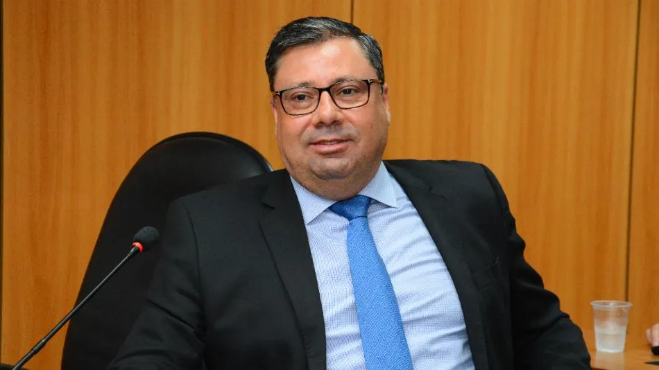 Deputado estadual Emerson Penalva (PDT)