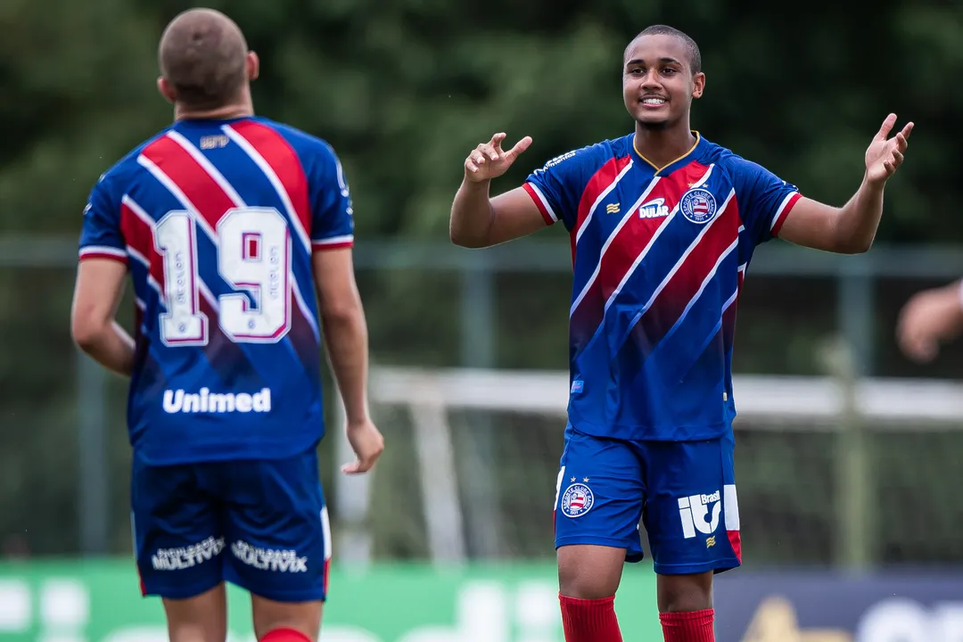 Jogadores do Bahia durante partida da Copinha