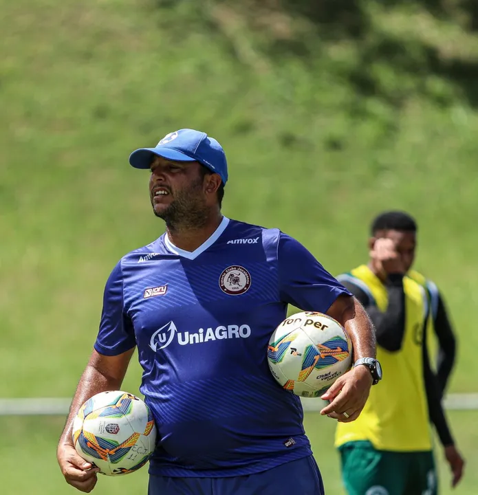 Rodrigo Ribeiro é o treinador do Jacuipense